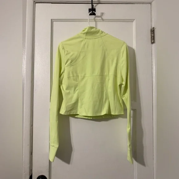 Fabletics Perfect Storm Cropped Train Jacket Sz Large